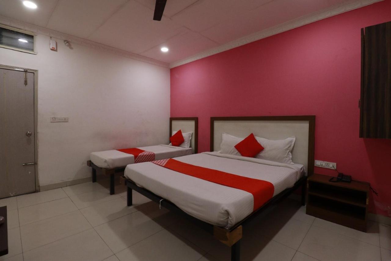 Hotel Abhimani Inn Bangalore Bagian luar foto