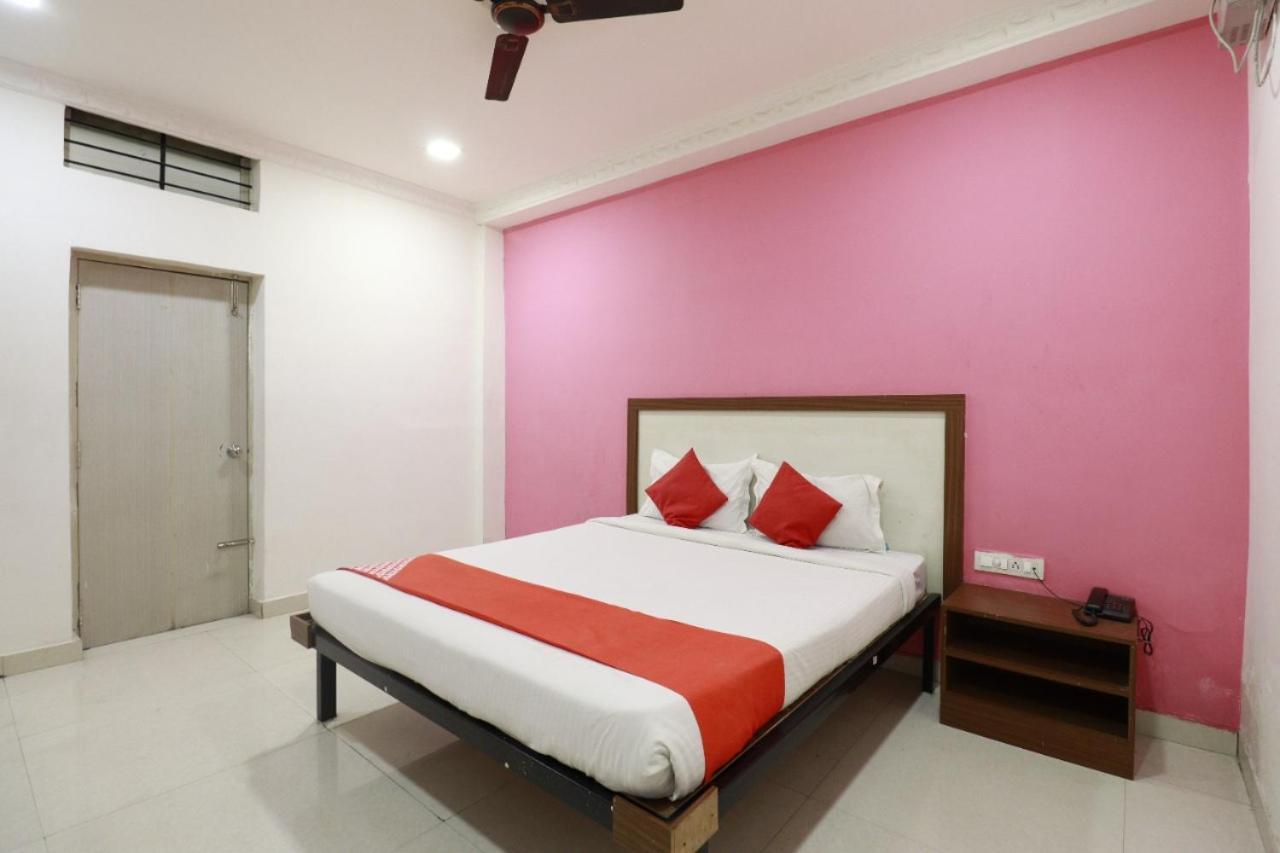 Hotel Abhimani Inn Bangalore Bagian luar foto