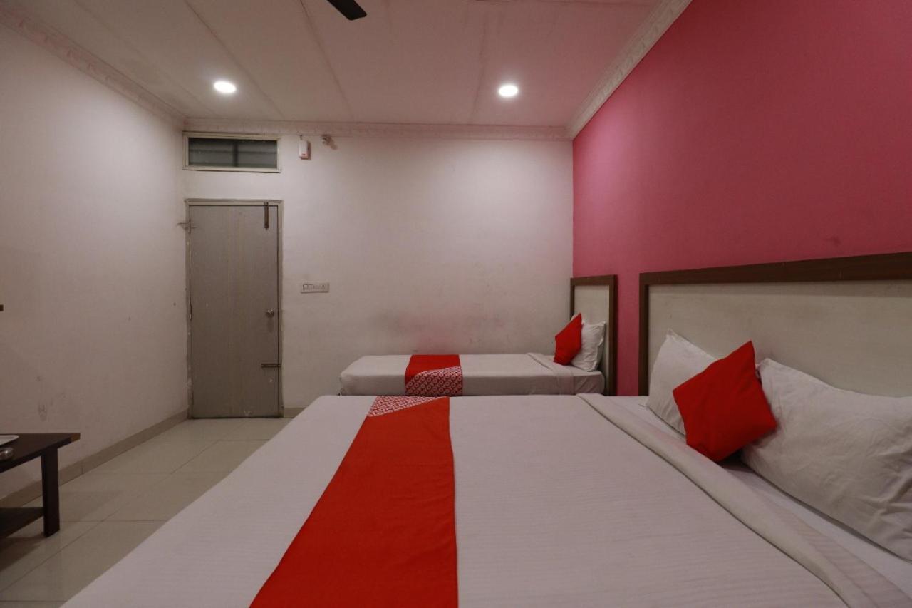 Hotel Abhimani Inn Bangalore Bagian luar foto